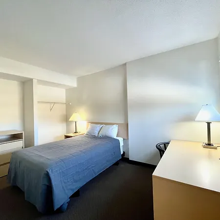Residence & Conference Centre - Ottawa Downtown-3